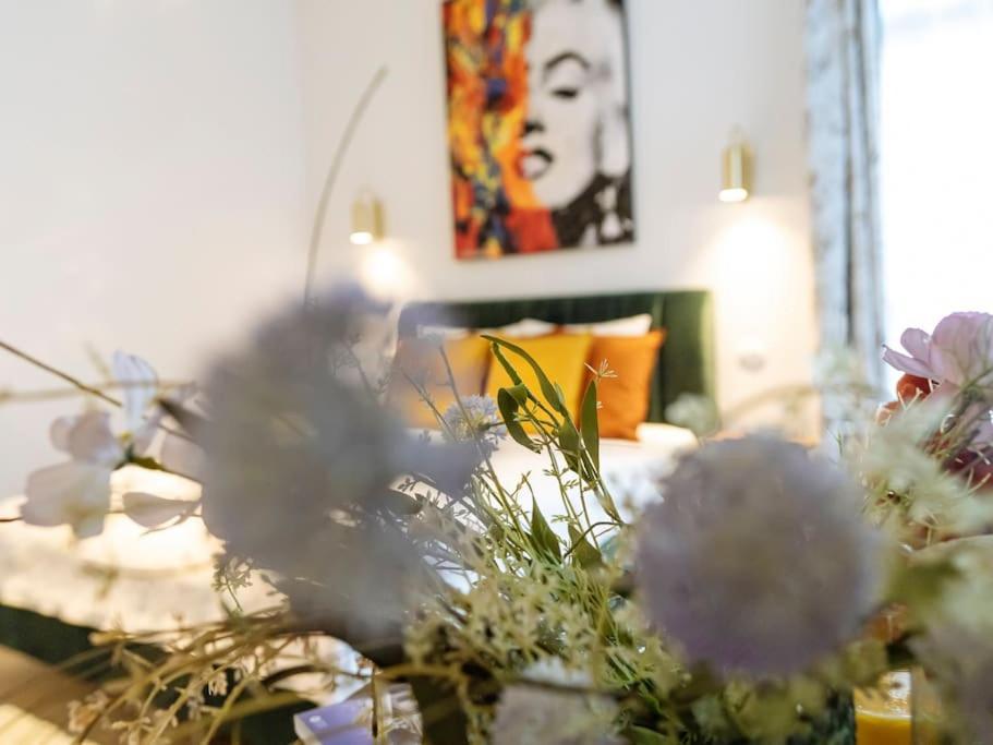 Le Bijou De Marilyn Apartment Bucureşti Ngoại thất bức ảnh